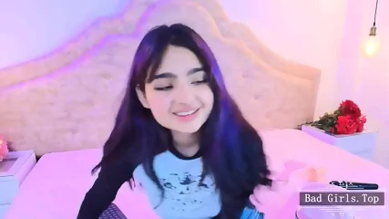 Skinny busty and booty petite hot arabian teen show - Video Porno Gratuite HD | Skiny Miss