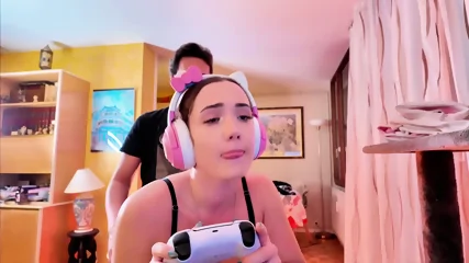 Surprendre Sa Meuf En Train De Jouer  Console  Baiser - Videos Film Porno Beurette Gratuit Gratuites HD | Skiny Miss