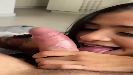 Hot Girl Pov Blowjob - Video Porno Gratuite HD | Skiny Miss