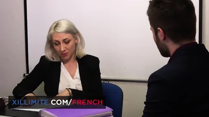 Julie Holly-La Recruteuse Est Une Cougar AffamÃ©e - Videos Film X Cougar Gratuite Gratuites HD | Jeux de Rue