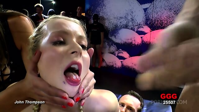 GGG John Thompson - CASTING GIRL TURNED INTO A SLUT - Pornabella bull - Lingerie - Videos en HD | Jeux de Rue