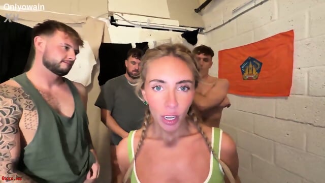 She Looks Like A Terminator, But Everybody Love Her - Videos Film X Blonde Gratuite Gratuites HD | Jeux de Rue